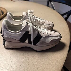 Women’s New Balance 327 Sneakers